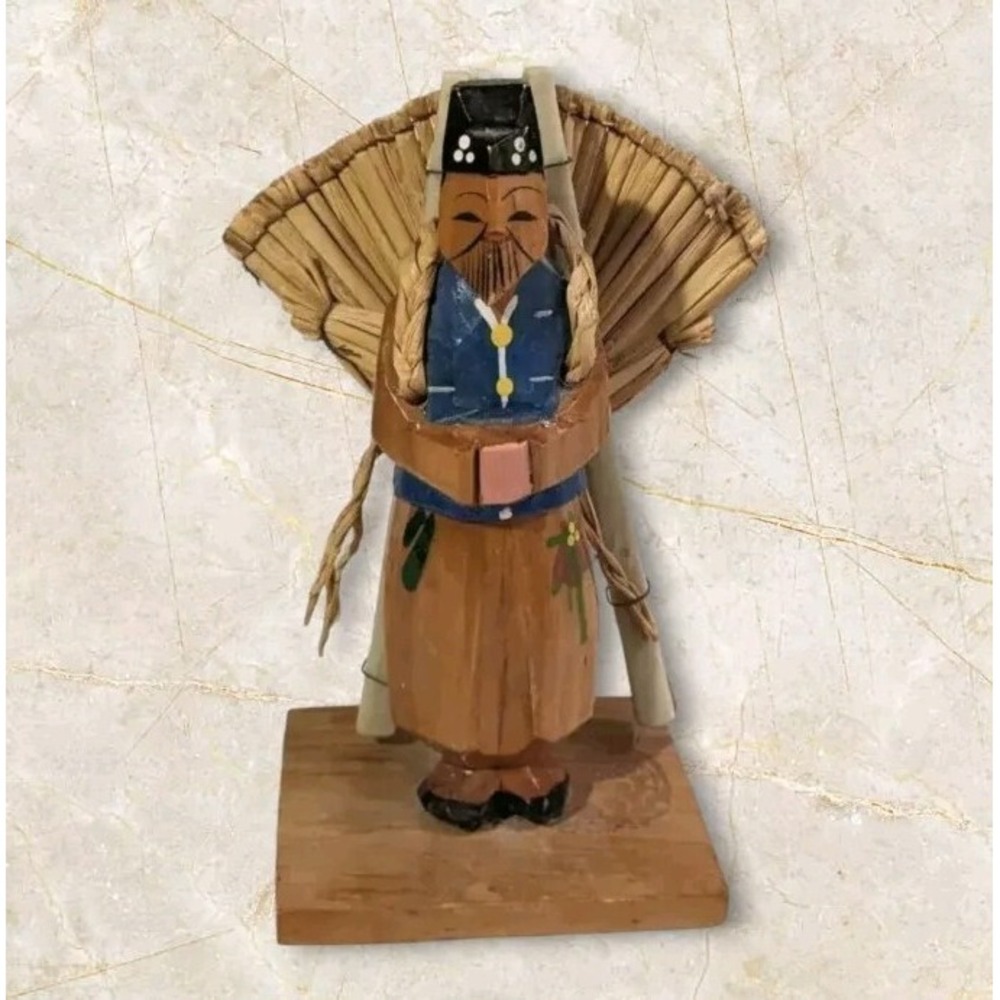Carved Handpainted Figure Asian Man Farmer Traveler Backpack Wood Statue MCM Vtg